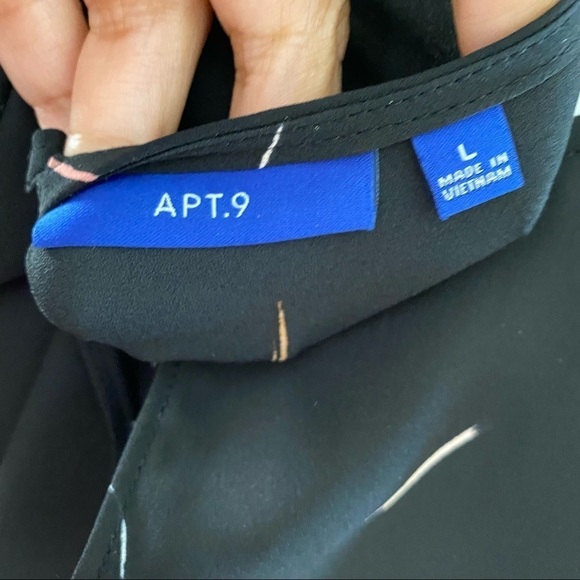 Apt 9 black short sleeve dressy blouse Size Large - Picture 7 of 11